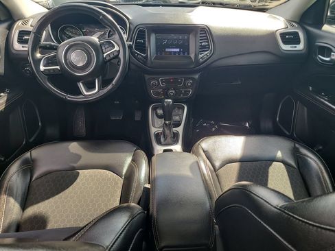 Used 2018 Jeep Compass Latitude w/ Popular Equipment Group AWD/4WD image 14