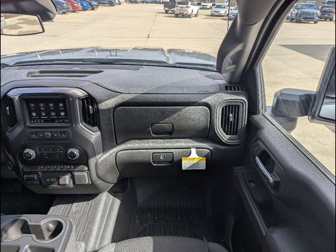 New 2026 GMC Sierra 2500 Pro AWD/4WD image 4