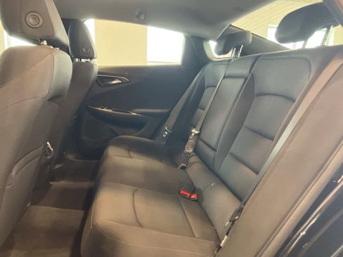 Used 2022 Chevrolet Malibu LT image 23