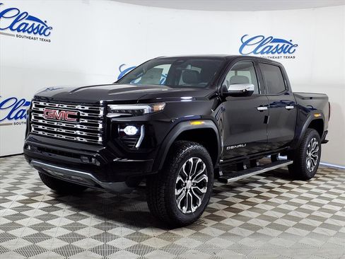 New 2026 GMC Canyon Denali image 24