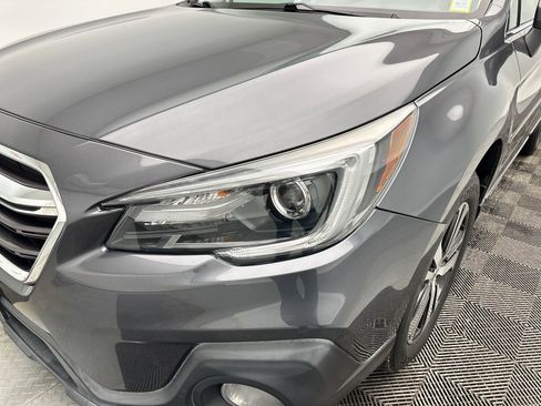 Used 2018 Subaru Outback 2.5i Limited image 11