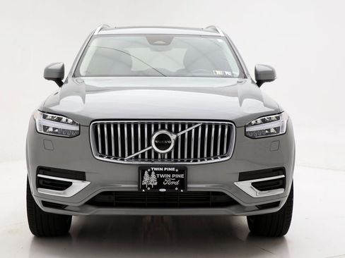 Used 2024 Volvo XC90 T8 Plus w/ Protection Package Premier image 3