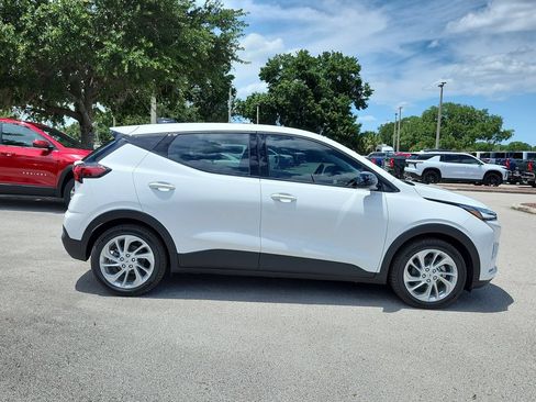 New 2027 Chevrolet Bolt LT w/ Comfort Package FWD image 3