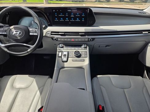 Used 2025 Hyundai Palisade SEL AWD/4WD image 16