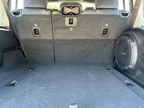 New 2026 Jeep Wrangler Unlimited Rubicon w/ Technology Group image 9
