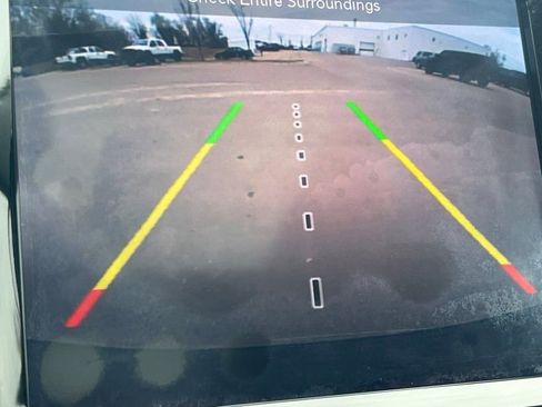 Used 2019 Jeep Cherokee Limited w/ Luxury Group image 17