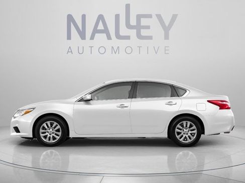 Used 2017 Nissan Altima 2.5 S w/ Power Driver Seat Package FWD image 2