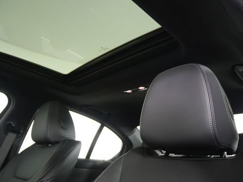 Used 2026 BMW 330i Sedan w/ Premium Package image 11