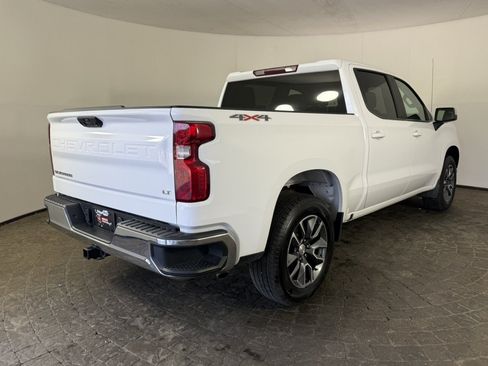 Used 2023 Chevrolet Silverado 1500 LT AWD/4WD image 9