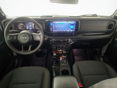 Used 2024 Jeep Wrangler Unlimited Rubicon AWD/4WD image 23