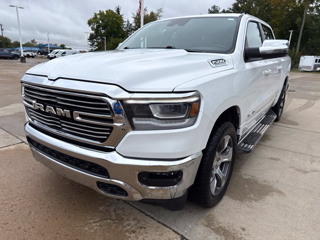 Used 2024 RAM 1500 Laramie AWD/4WD image 2