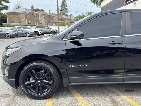 Used 2021 Chevrolet Equinox LT FWD image 4