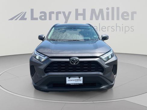 Used 2024 Toyota RAV4 XLE AWD/4WD image 8