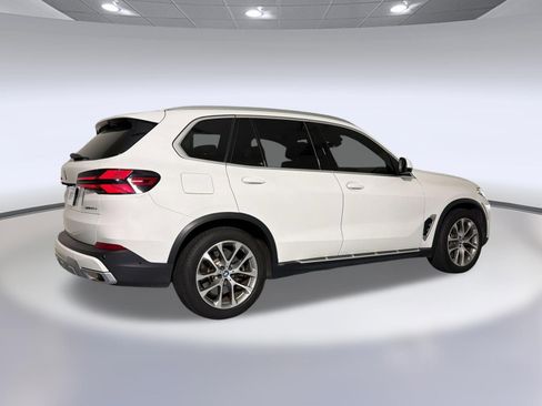 Used 2025 BMW X5 xDrive50e AWD/4WD image 6