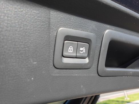 Certified 2025 MAZDA CX-50 AWD 2.5 S w/ Premium Package image 28