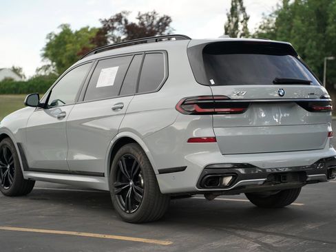 Used 2024 BMW X7 xDrive40i w/ Executive Package AWD/4WD image 3