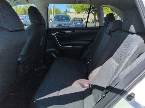 Used 2023 Toyota RAV4 LE AWD/4WD image 20