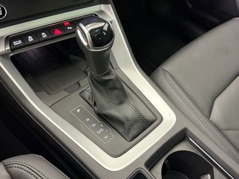 Certified 2025 Audi Q3 2.0T Premium image 20