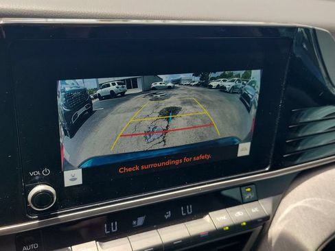 Used 2025 Toyota Camry LE FWD image 17
