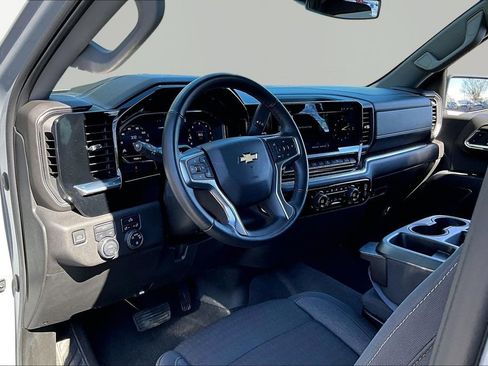 Used 2024 Chevrolet Silverado 1500 LT image 12