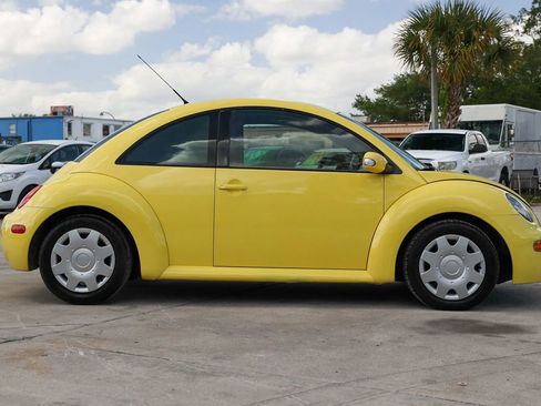 Used 2005 Volkswagen Beetle GL FWD image 8