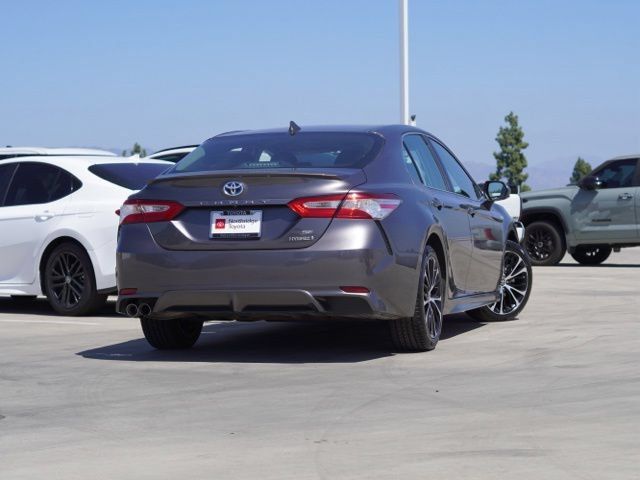 Used 2020 Toyota Camry SE FWD image 12
