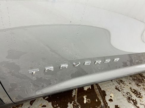 Certified 2026 Chevrolet Traverse LT w/ Driver Confidence Package image 27