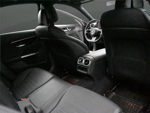 Used 2023 Mercedes-Benz C 300 4MATIC Sedan image 24