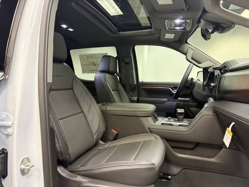 New 2026 GMC Sierra 1500 Denali image 13