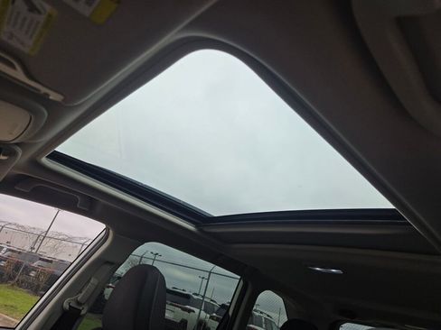 Used 2024 Subaru Forester Premium image 24