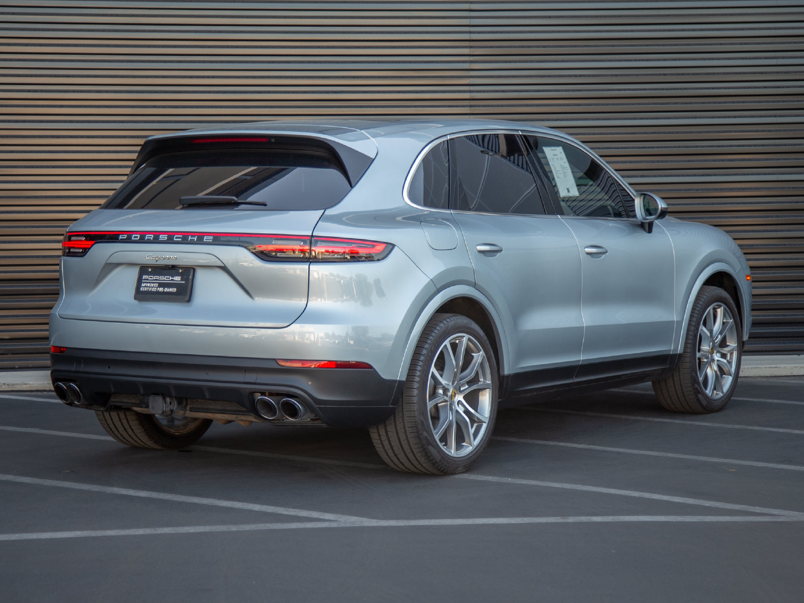 Certified 2023 Porsche Cayenne AWD/4WD image 7