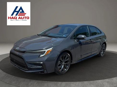 Used 2023 Toyota Corolla SE FWD image 1