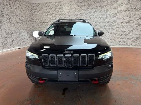 Used 2020 Jeep Cherokee Trailhawk AWD/4WD image 2