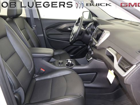 Certified 2024 GMC Terrain SLT w/ LPO, Floor Liner Package AWD/4WD image 20