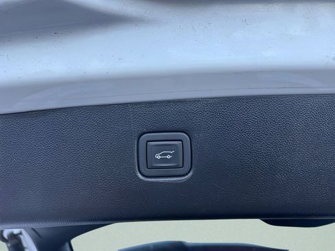 Used 2024 Chevrolet Blazer LT image 11