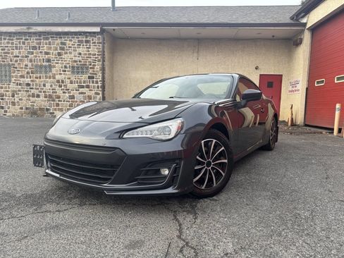 Used 2017 Subaru BRZ Limited w/ Popular Package #3 image 2