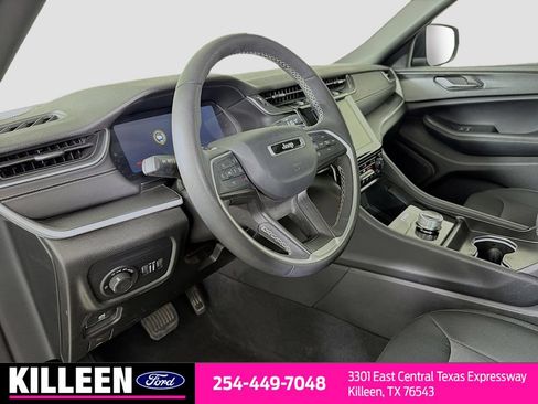 Used 2024 Jeep Grand Cherokee L Laredo w/ Luxury Tech Group I RWD image 11