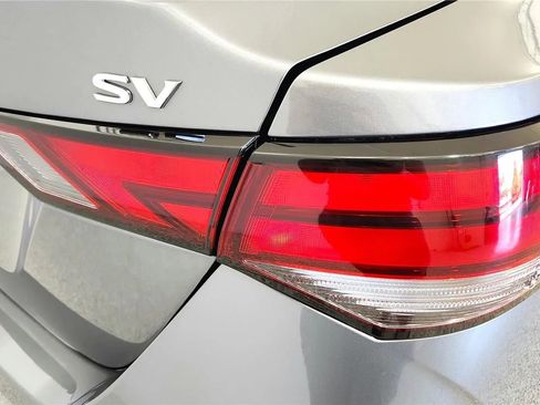 Used 2024 Nissan Sentra SV FWD image 15