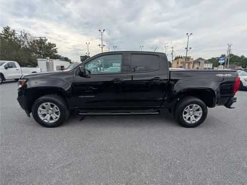 Used 2022 Chevrolet Colorado LT AWD/4WD image 2