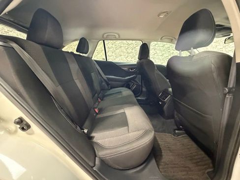 Used 2024 Subaru Outback Premium AWD/4WD image 10