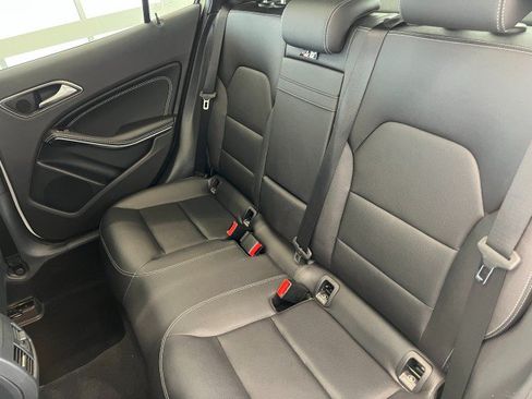 Used 2018 Mercedes-Benz GLA 250 4MATIC image 29