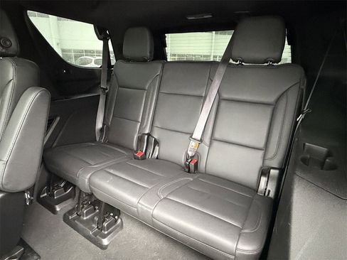 Used 2024 Chevrolet Tahoe Z71 w/ Luxury Package image 29