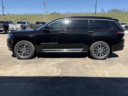New 2025 Jeep Grand Cherokee L Summit image 13