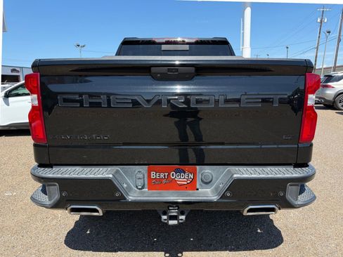Used 2021 Chevrolet Silverado 1500 LT Trail Boss AWD/4WD image 4
