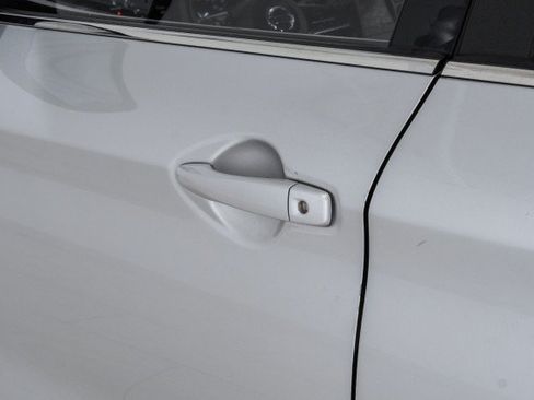 Used 2019 Nissan Rogue Sport S FWD image 34