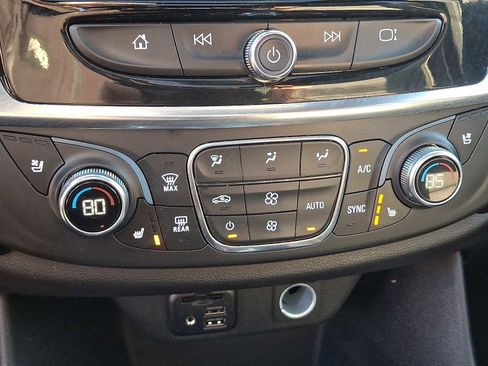 Used 2023 Chevrolet Traverse Premier w/ Redline Edition image 16