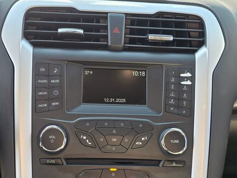 Used 2016 Ford Fusion S w/ Equipment Group 101A image 21