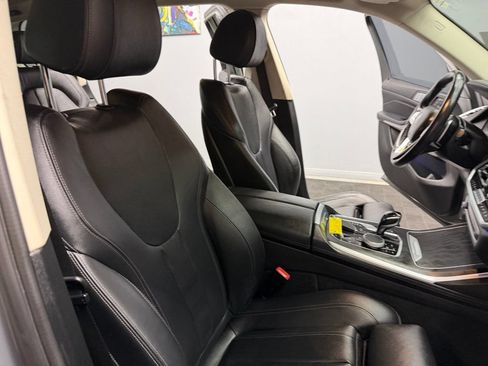 Used 2021 BMW X7 xDrive40i w/ Premium Package AWD/4WD image 51