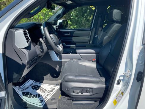 Used 2024 Toyota Tundra Platinum AWD/4WD image 15