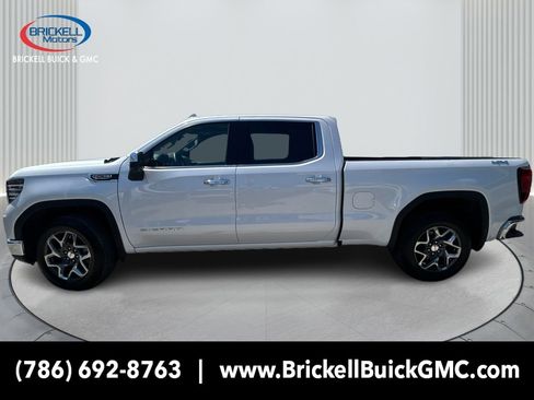 New 2025 GMC Sierra 1500 SLT w/ SLT Convenience Package image 8